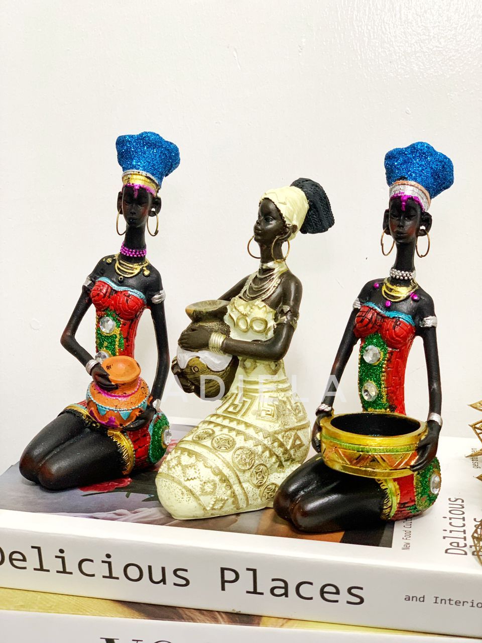 FIGURINES & ORNAMENTS Category Image