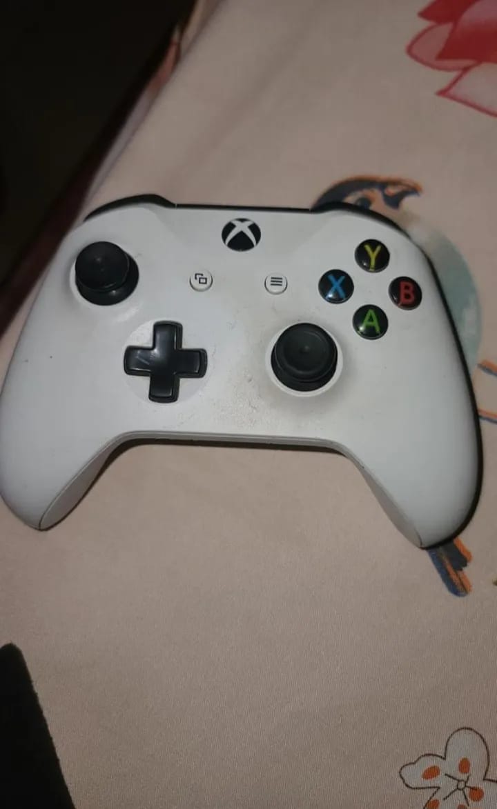 X-BOX GAME PAD