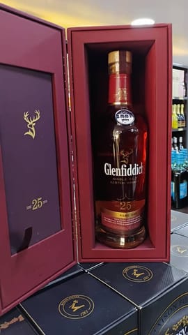 Glenfiddich 25yrs (whisky)