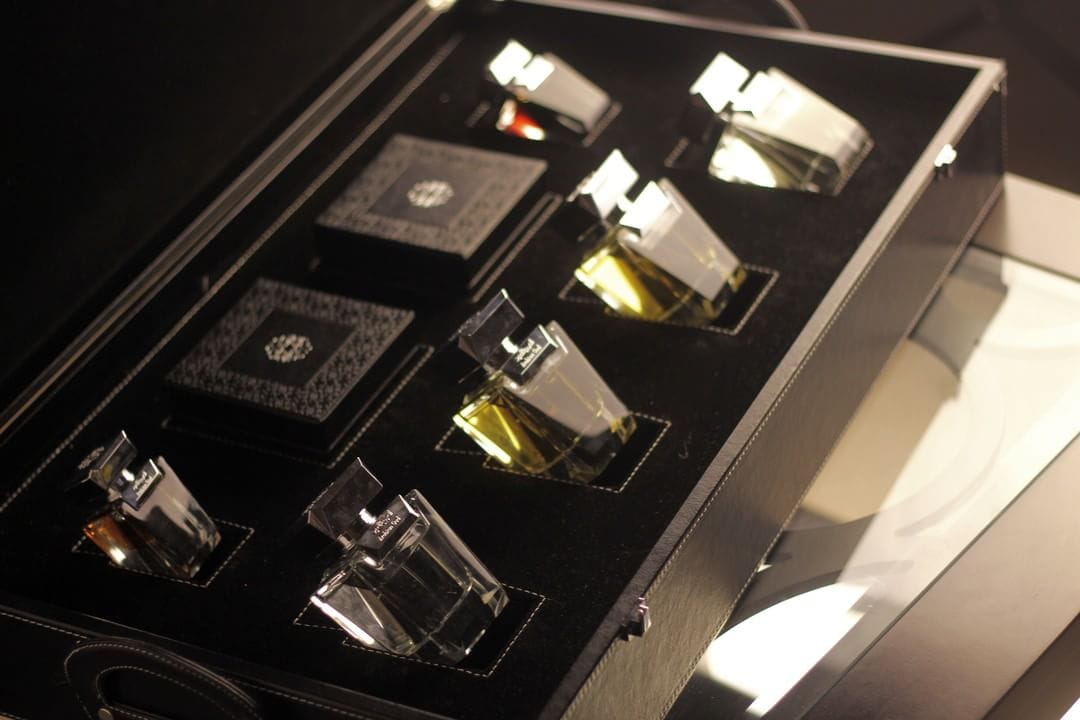 AMJAAD BAG by Arabian Oud image