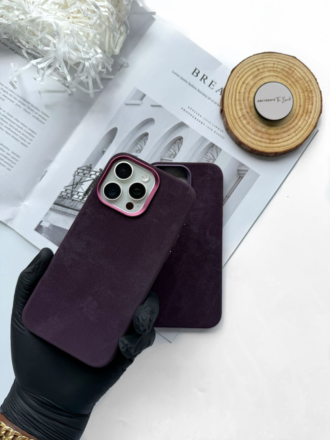 DARK PURPLE FLANNELETTE-LINED MAGSAFE PHONE CASE image