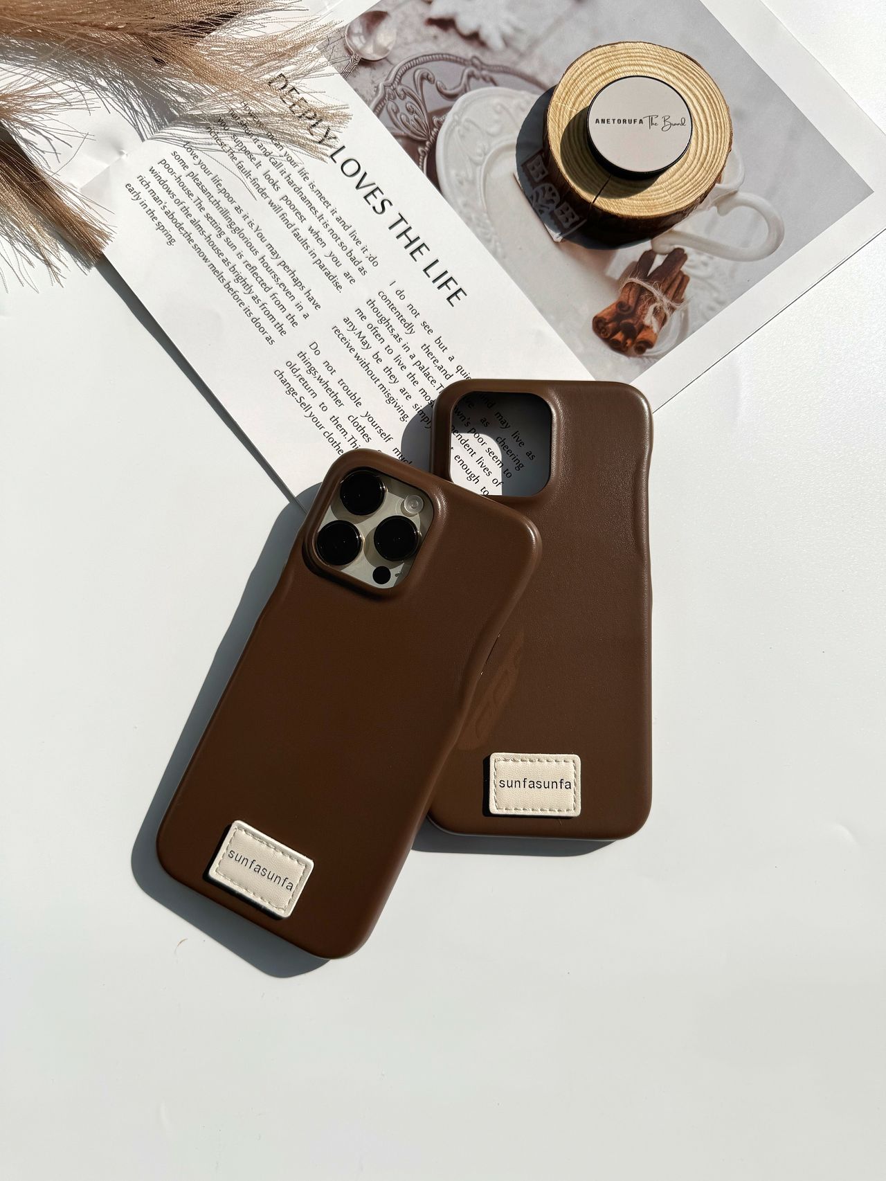 DARK BROWN LUXE LEATHER PHONE CASE image