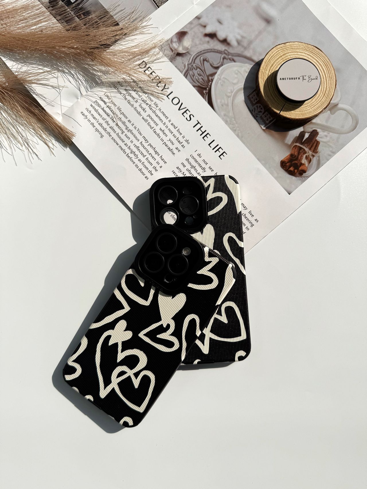 BLACK AND WHITE HEART PHONE CASE image
