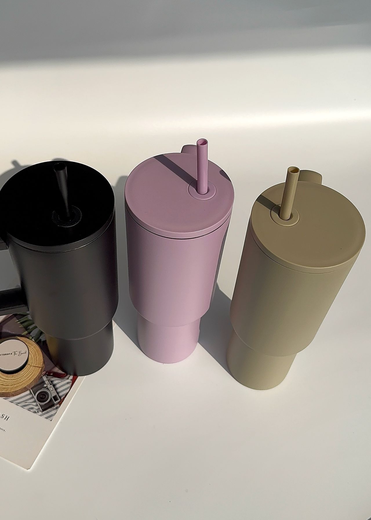 40oz THERMAL TUMBLER WITH HANDLE image