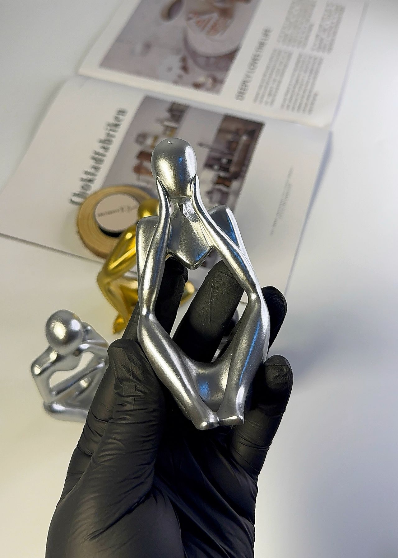 ABSTRACT DECORATIVE STATUE image