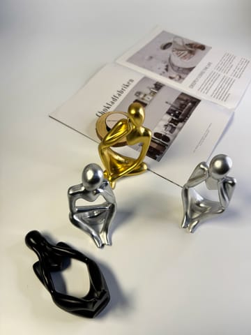 ABSTRACT DECORATIVE STATUE