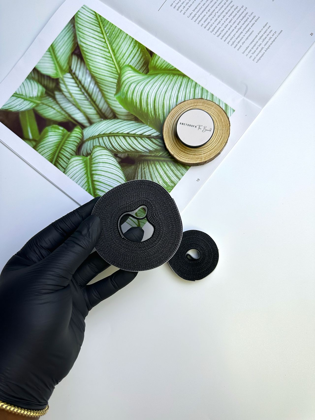 BLACK CABLE ORGANIZER BAND image