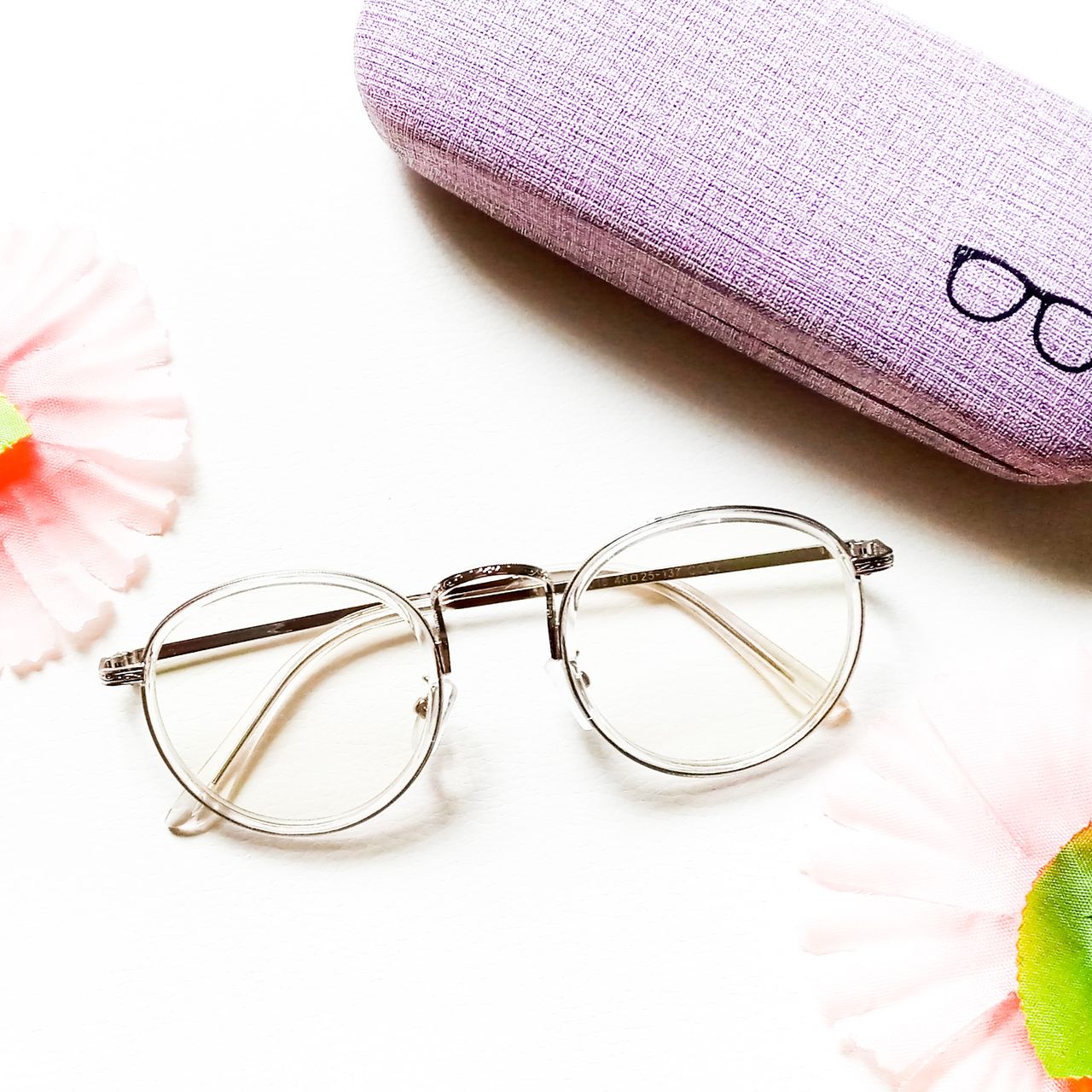 Unisex Oval Men Women Frame image