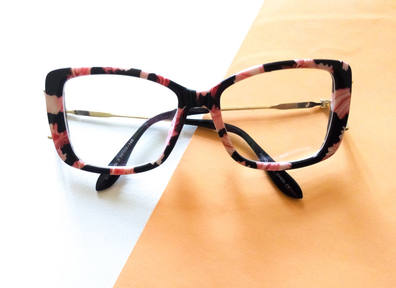 Women Bold Recta Eyeglasses second image