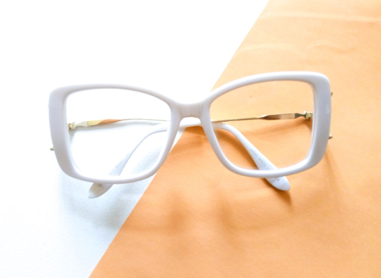Women Bold Recta Eyeglasses Image