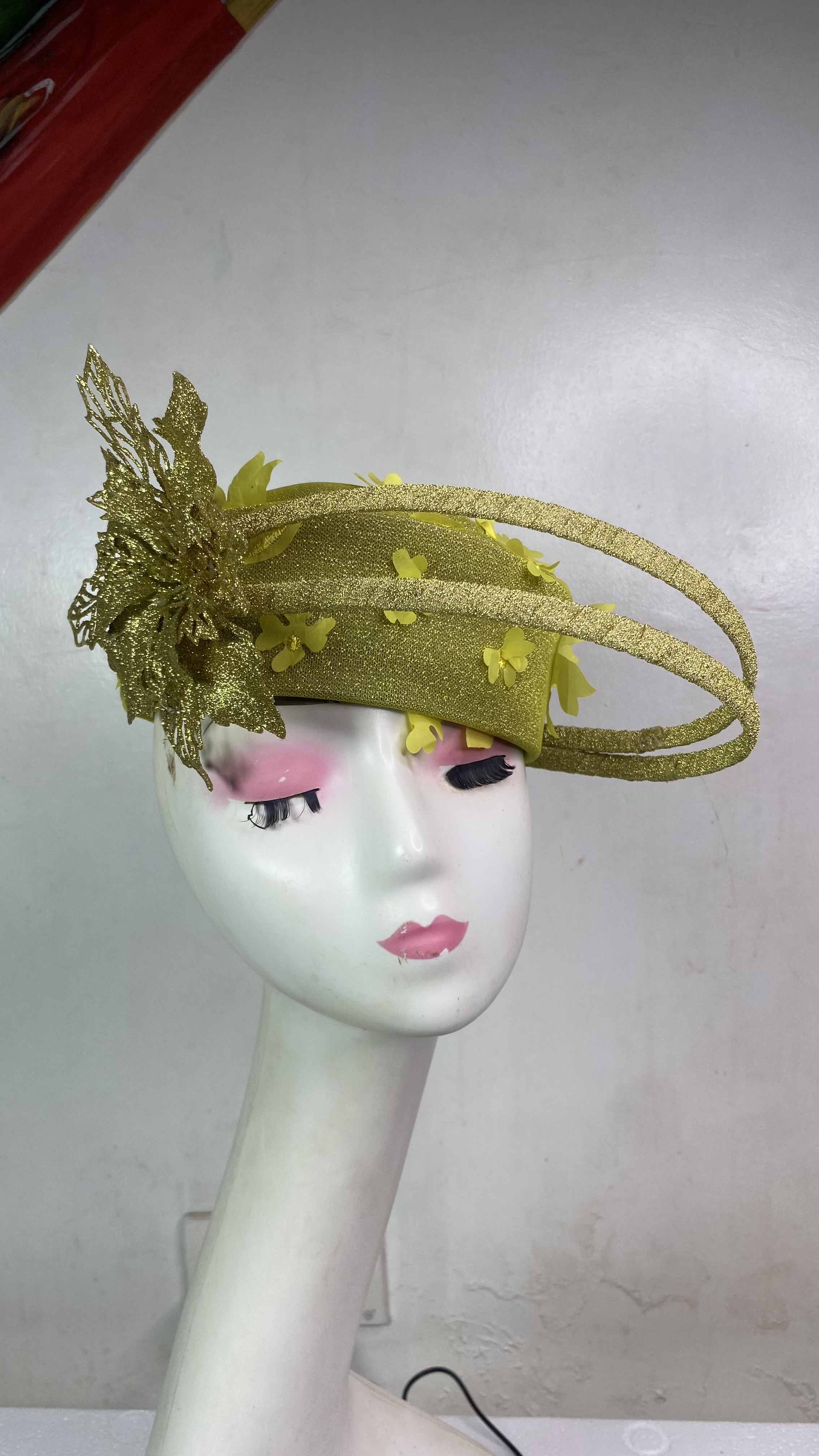 Radiant Halo Fascinator