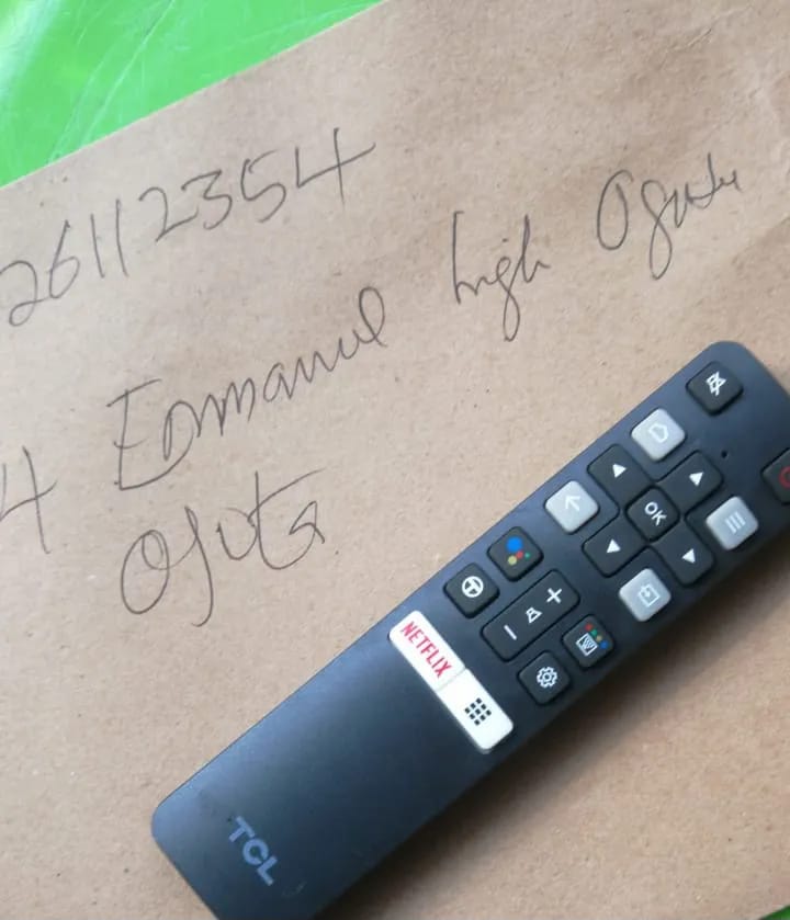 TCL SMART TV SMART REMOTE CONTROL image