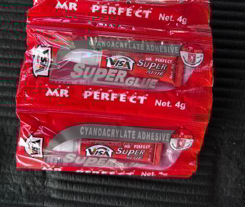 Strong Liquid Glue, Extras