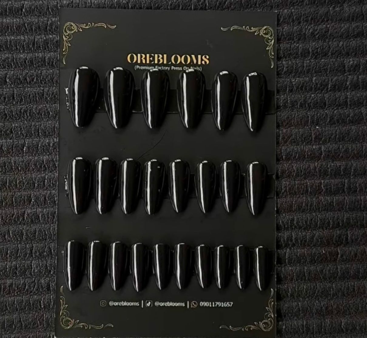 NOA10 Almond Plain Black image