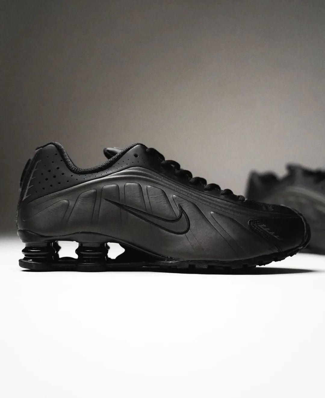 Nike Shox R4 "Triple Black" — The Ultimate Stealth Look image