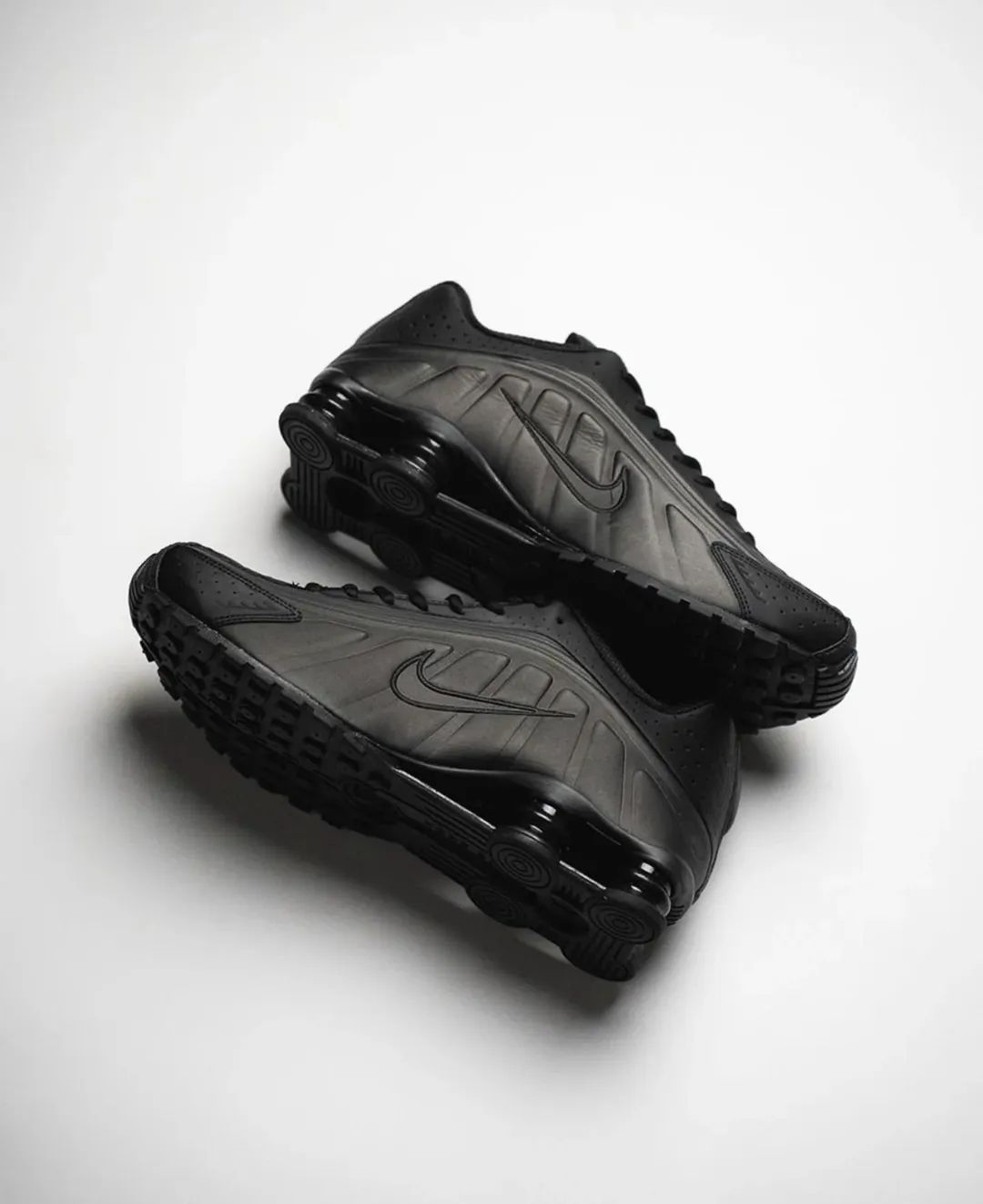 Nike Shox R4 "Triple Black" — The Ultimate Stealth Look image