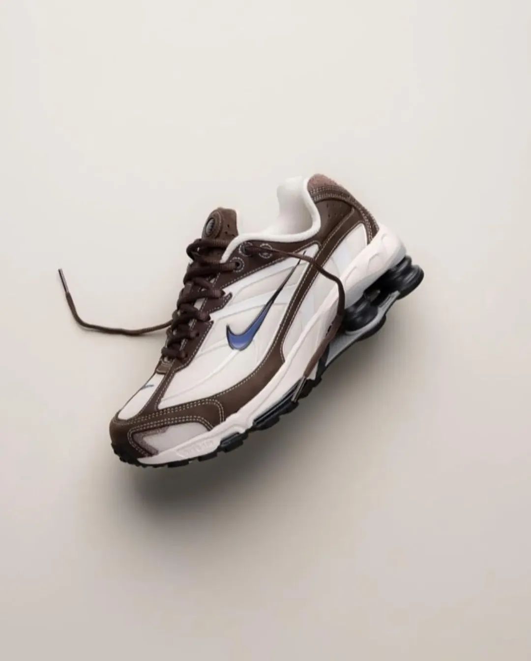 Nike Shox R4 "Mocha" image