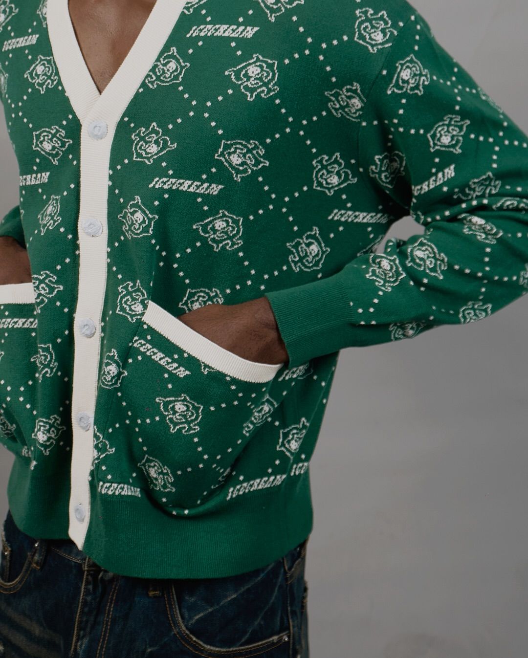 Green Cardigan Vi Edition image