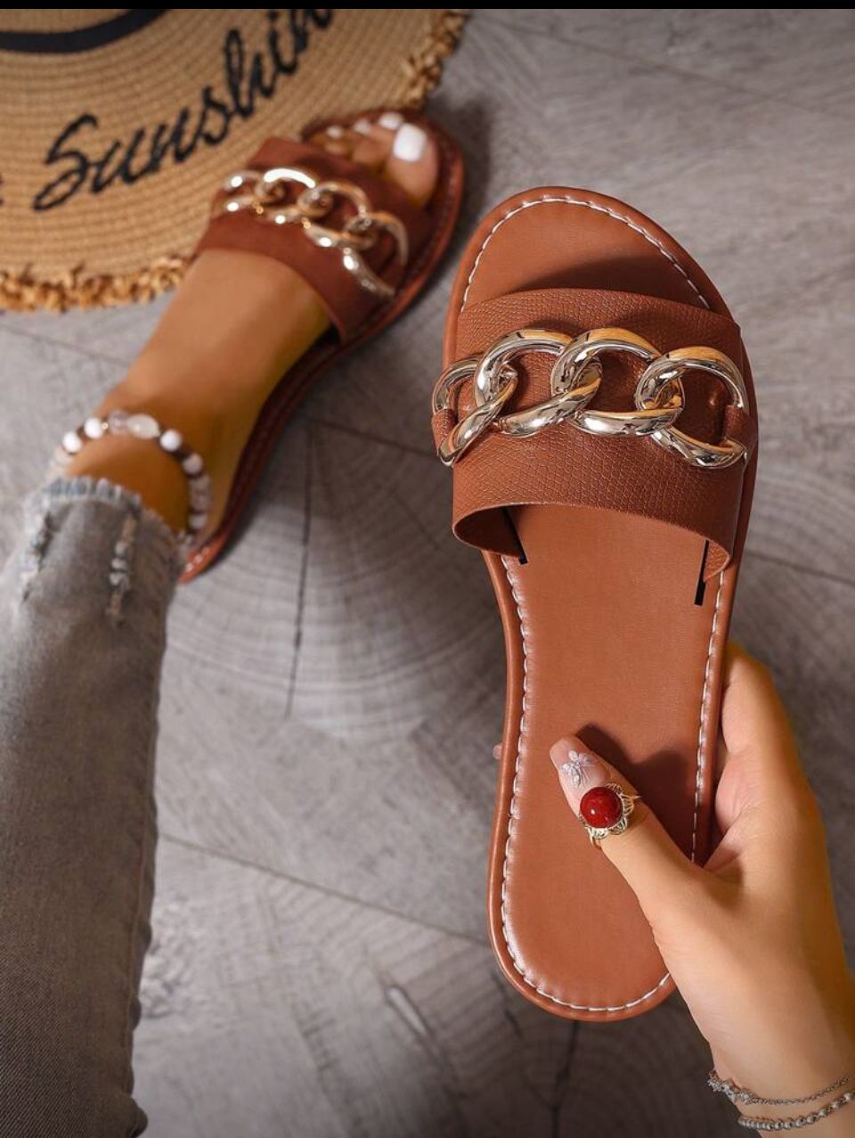 ZUMA CHAIN FLAT SLIPPERS Image