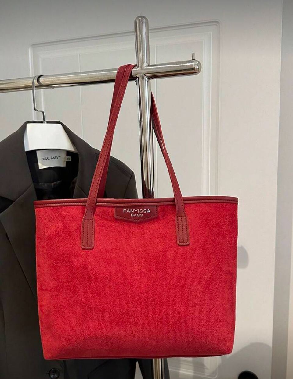 DAMILOLA VELVET LEATHER QUILTED HANDBAG image