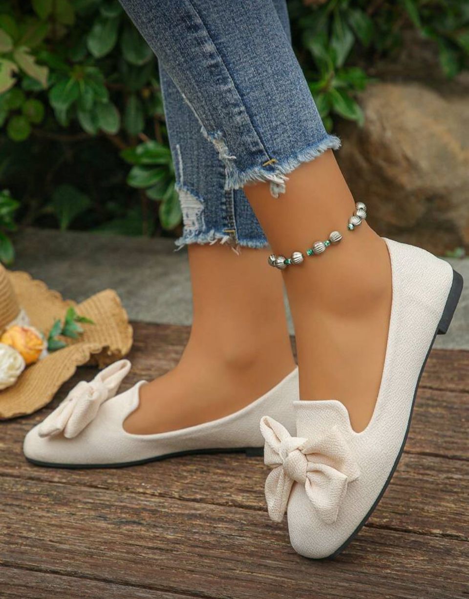 LARGE BOW FLAT LOAFERS SHOES Image