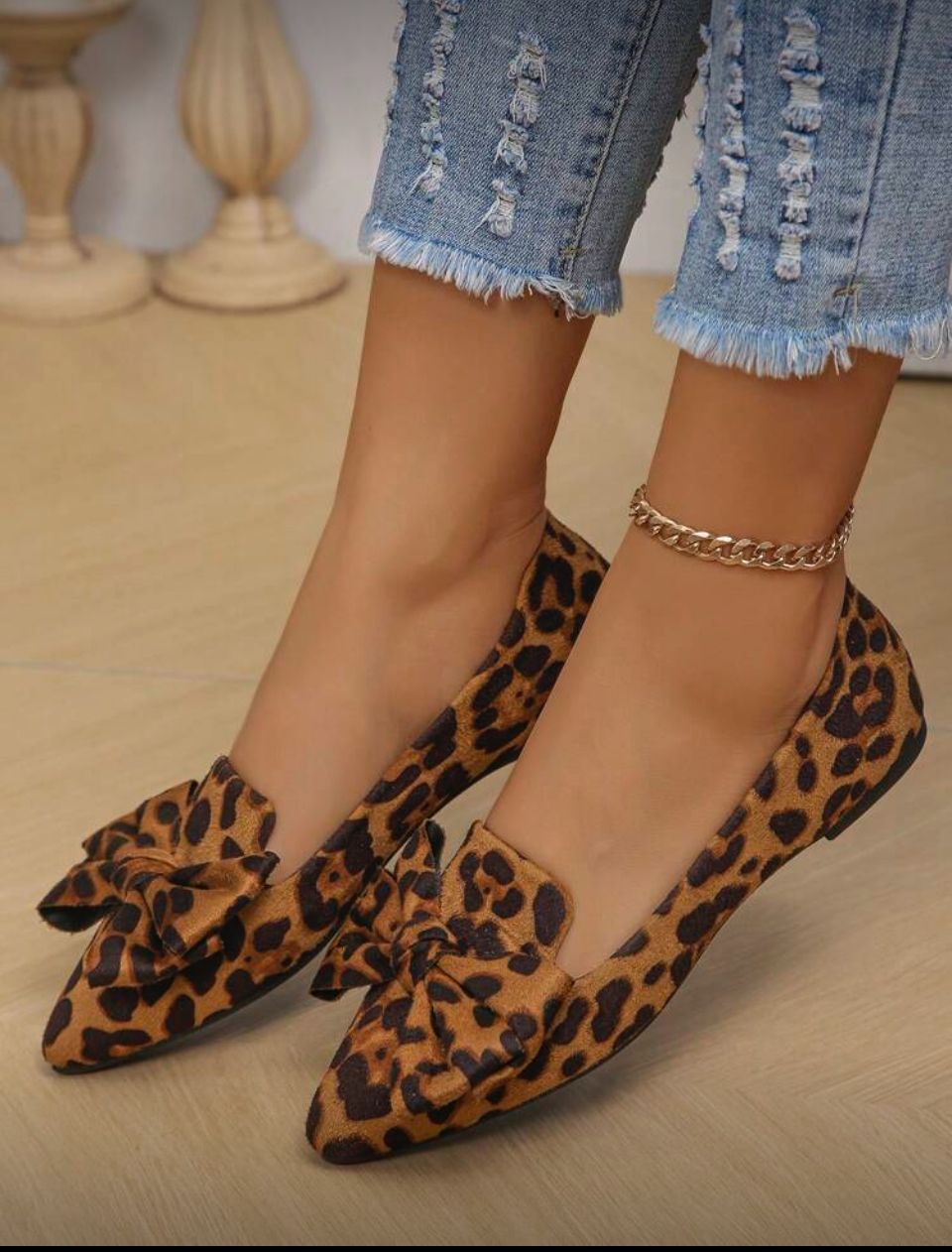 BOWKNOT POINTED TOE SHOE image