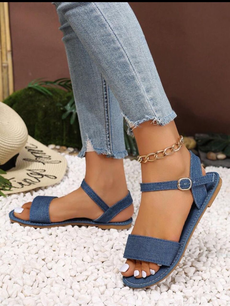 New Arrival Fashionable Buckle Decor Women's Flat Mules Sandals image