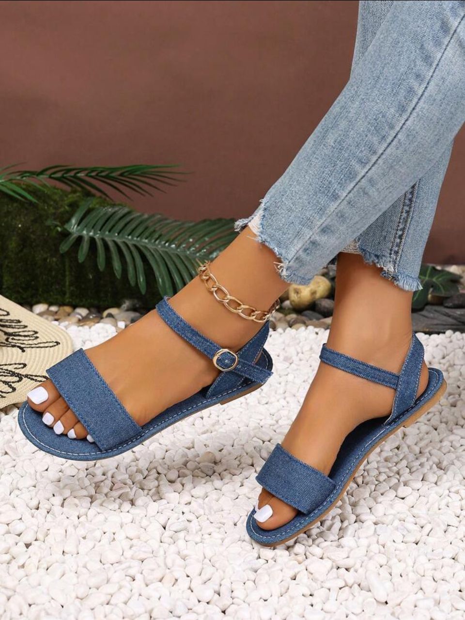 New Arrival Fashionable Buckle Decor Women's Flat Mules Sandals second image