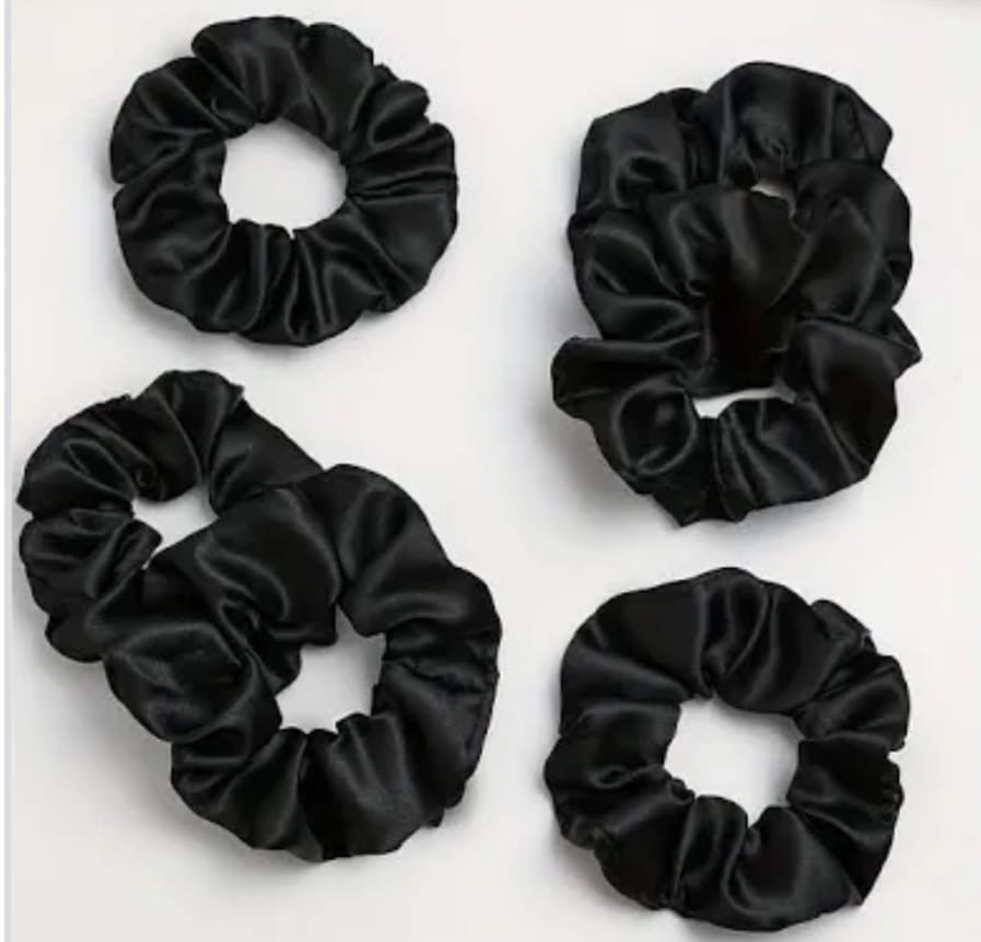 1 woman hair crunches image