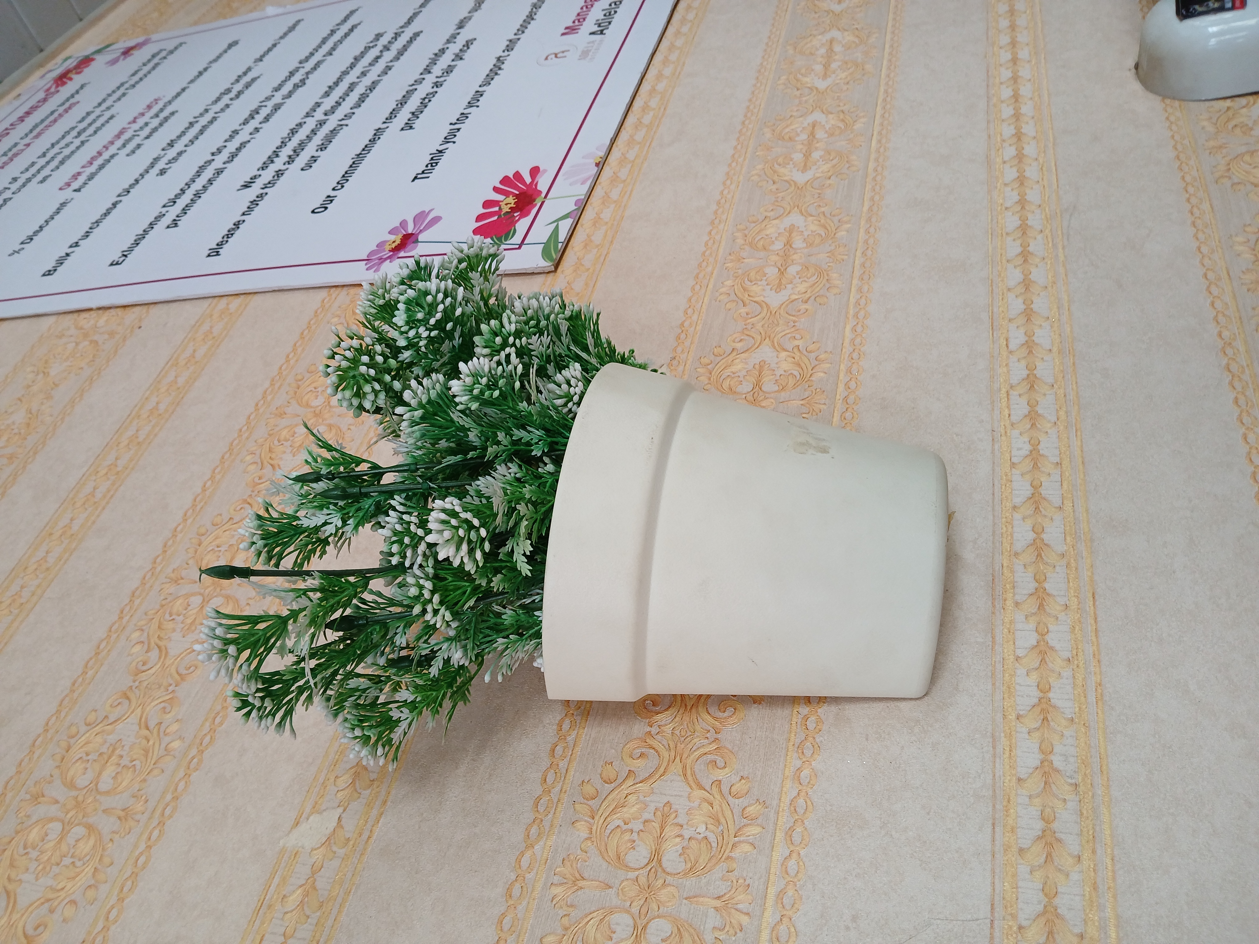 Semi Plastic Vase Image