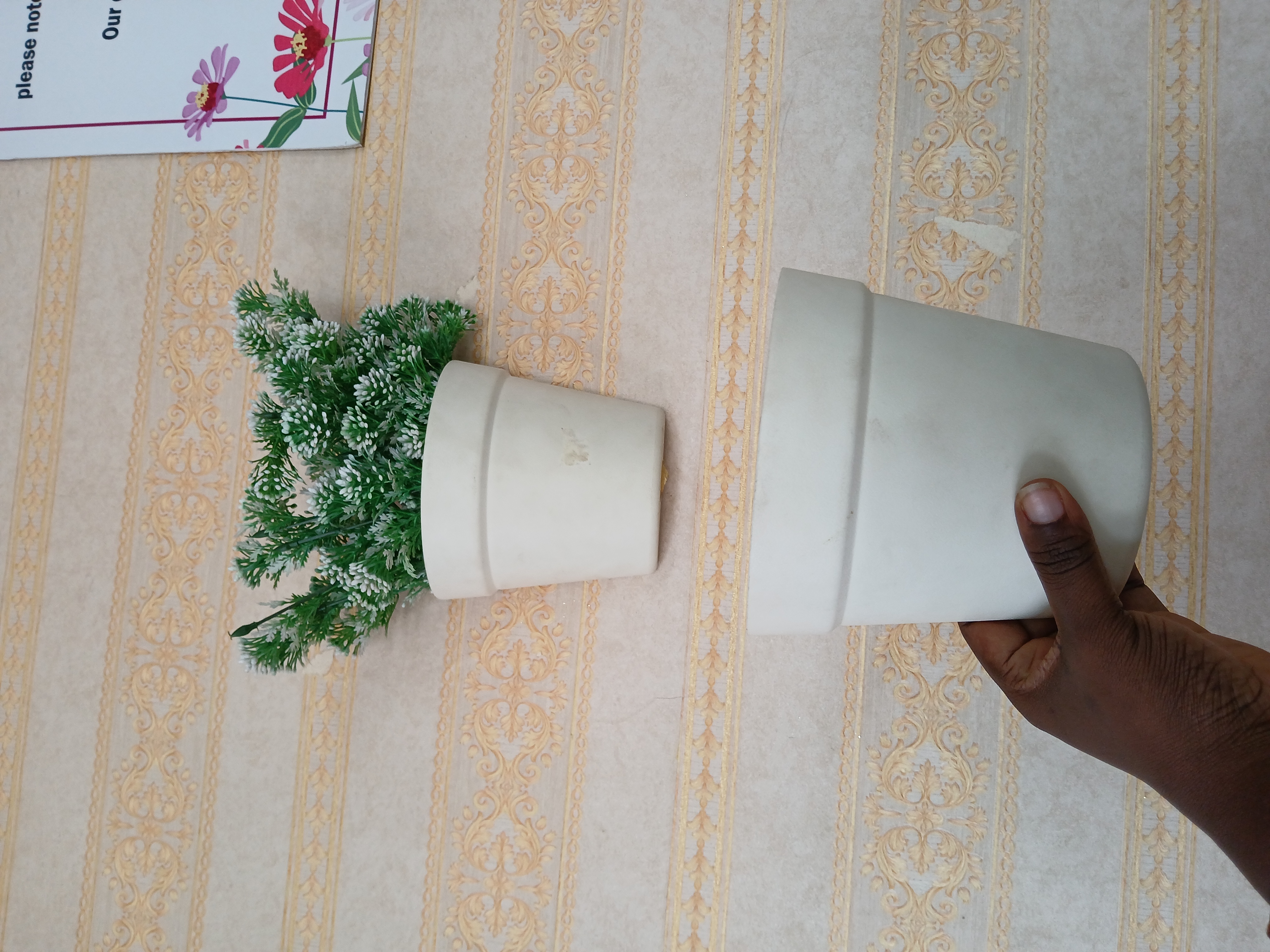 Semi Plastic Vase Image