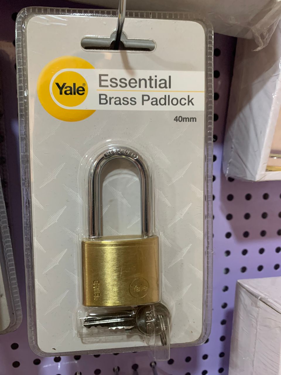 40mm Yale Essential Brass Padlock Long Shackle YE1/40 Image