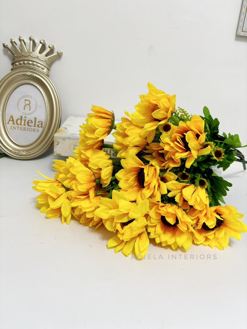 9Head Sunflower Bunch Image