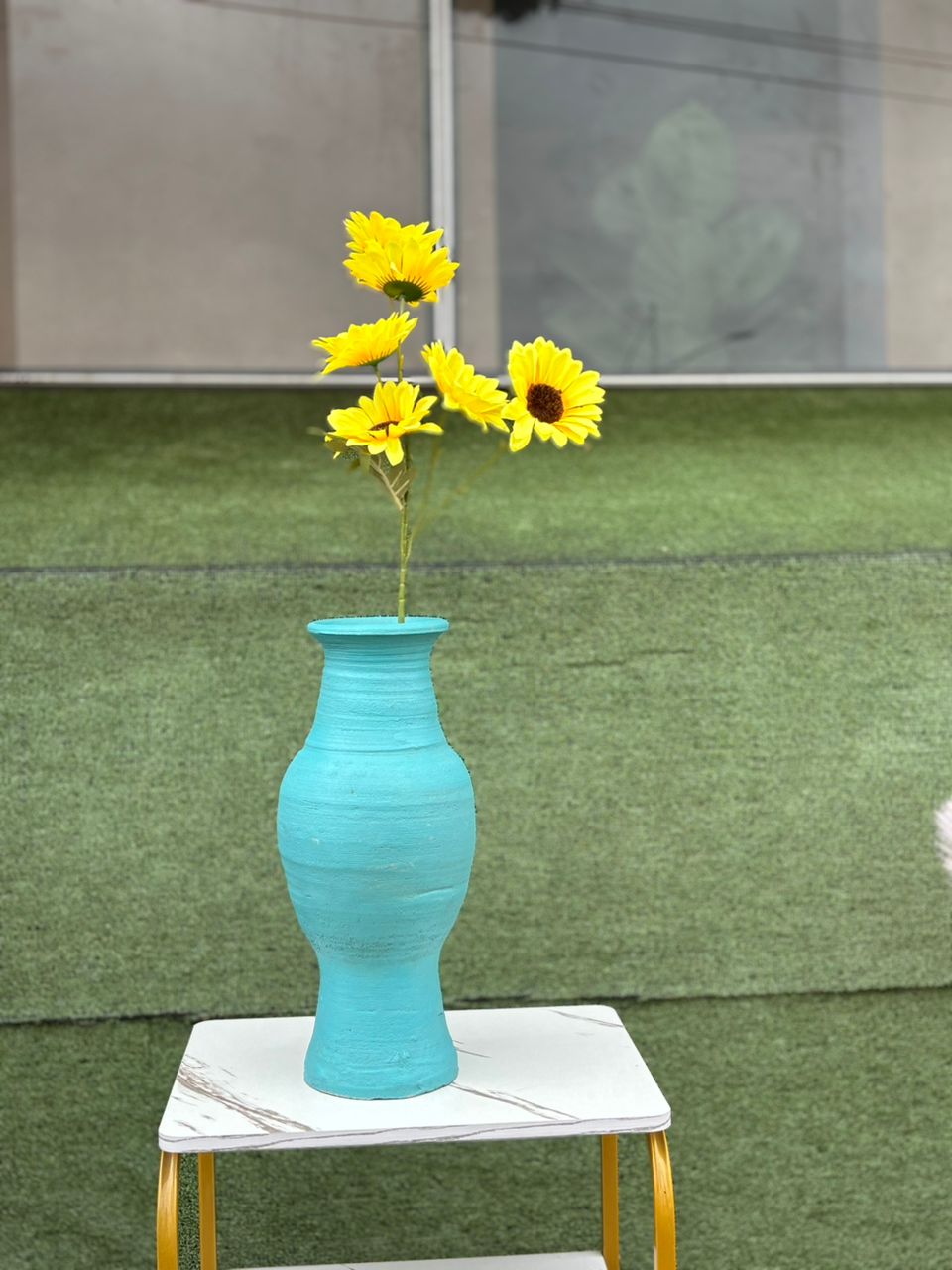 Sunflower in ceramic pot Image
