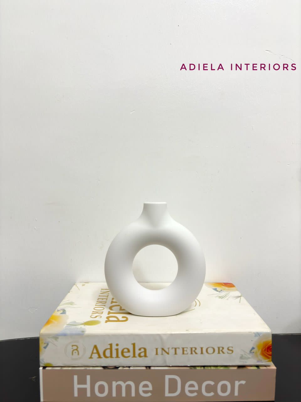 Plastic Donut Vase Image