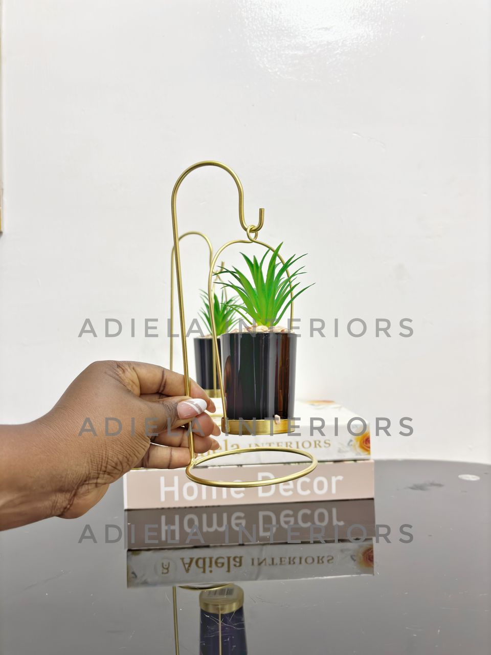 Hook Flower Decor Image