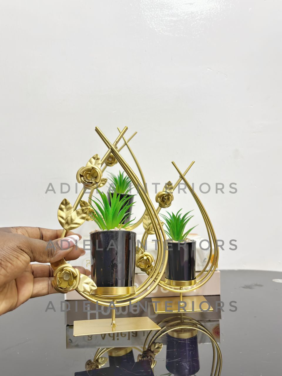 Bulb Flower Decor Image