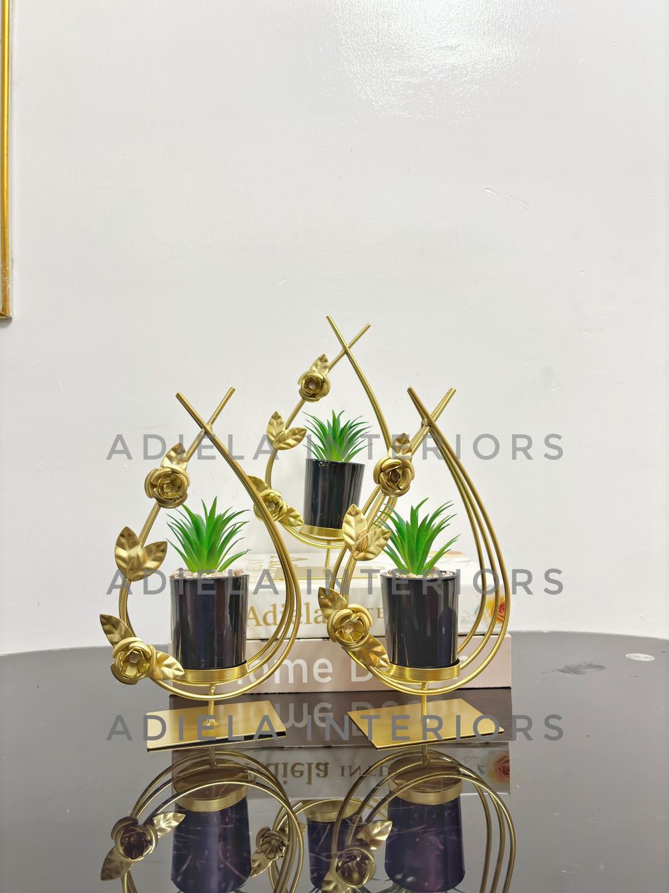 Bulb Flower Decor Image