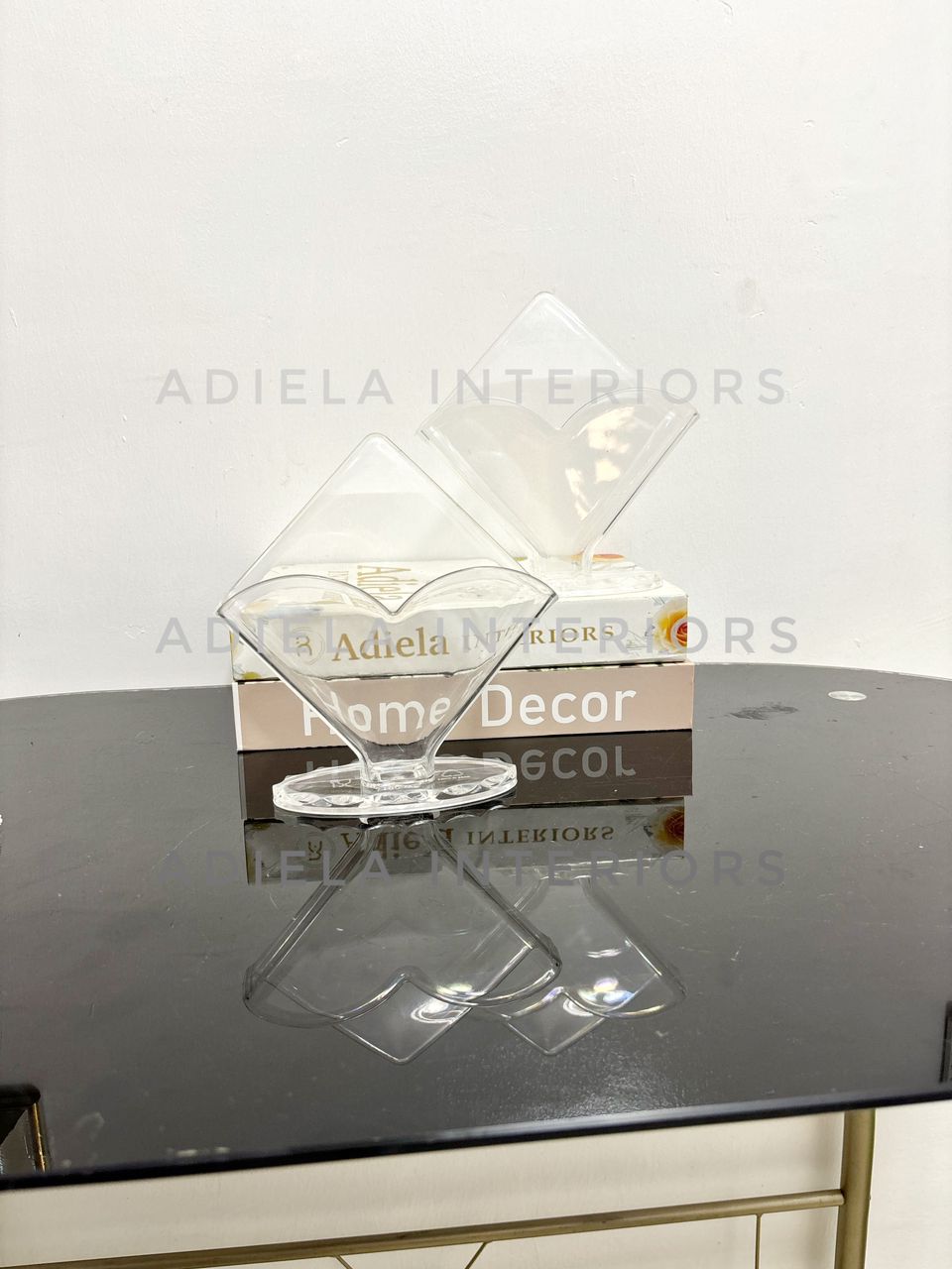Acrylic Serviette Holder Image