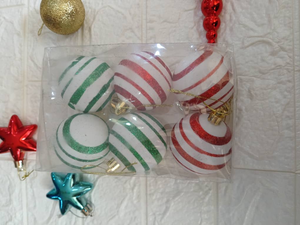 6pcs Christmas Tree Baubles Image