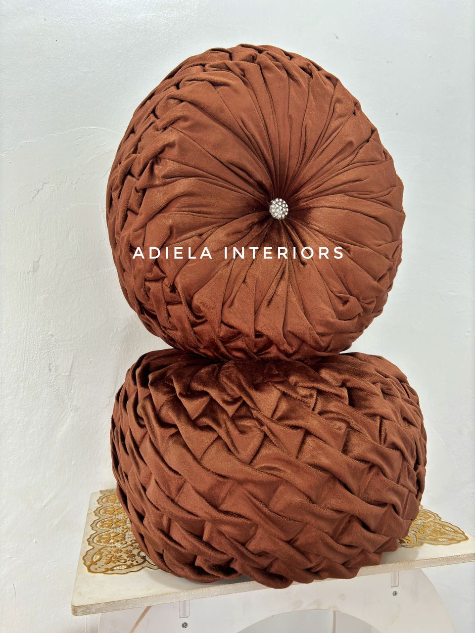 Round Twist Throw Pillow Image