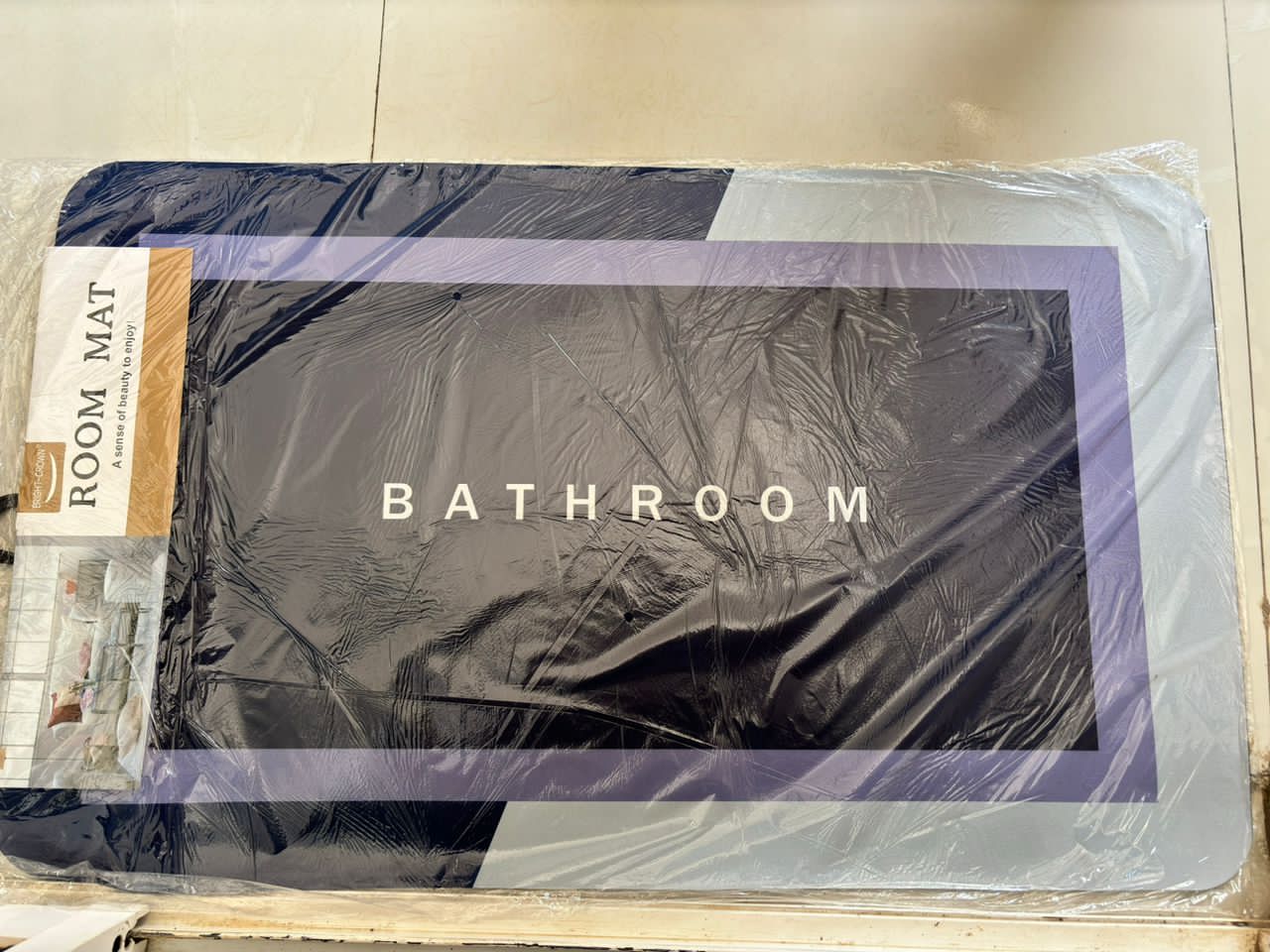 Absorbent Bathroom Mat Image