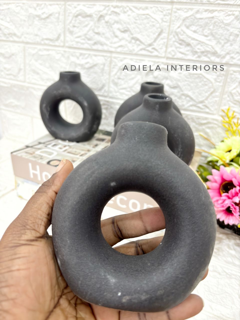 Mini Donut Vase _ Frosted Design Image