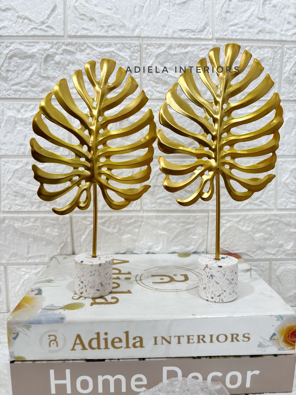 Metal Monstera Leaf Decor Image