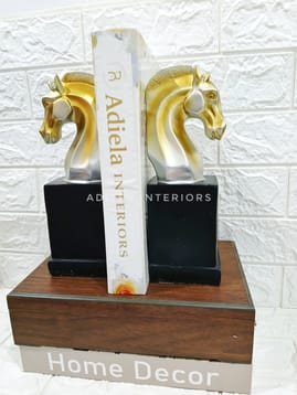 2 Pcs Horse Head Ceramic Bookend/ Decor image