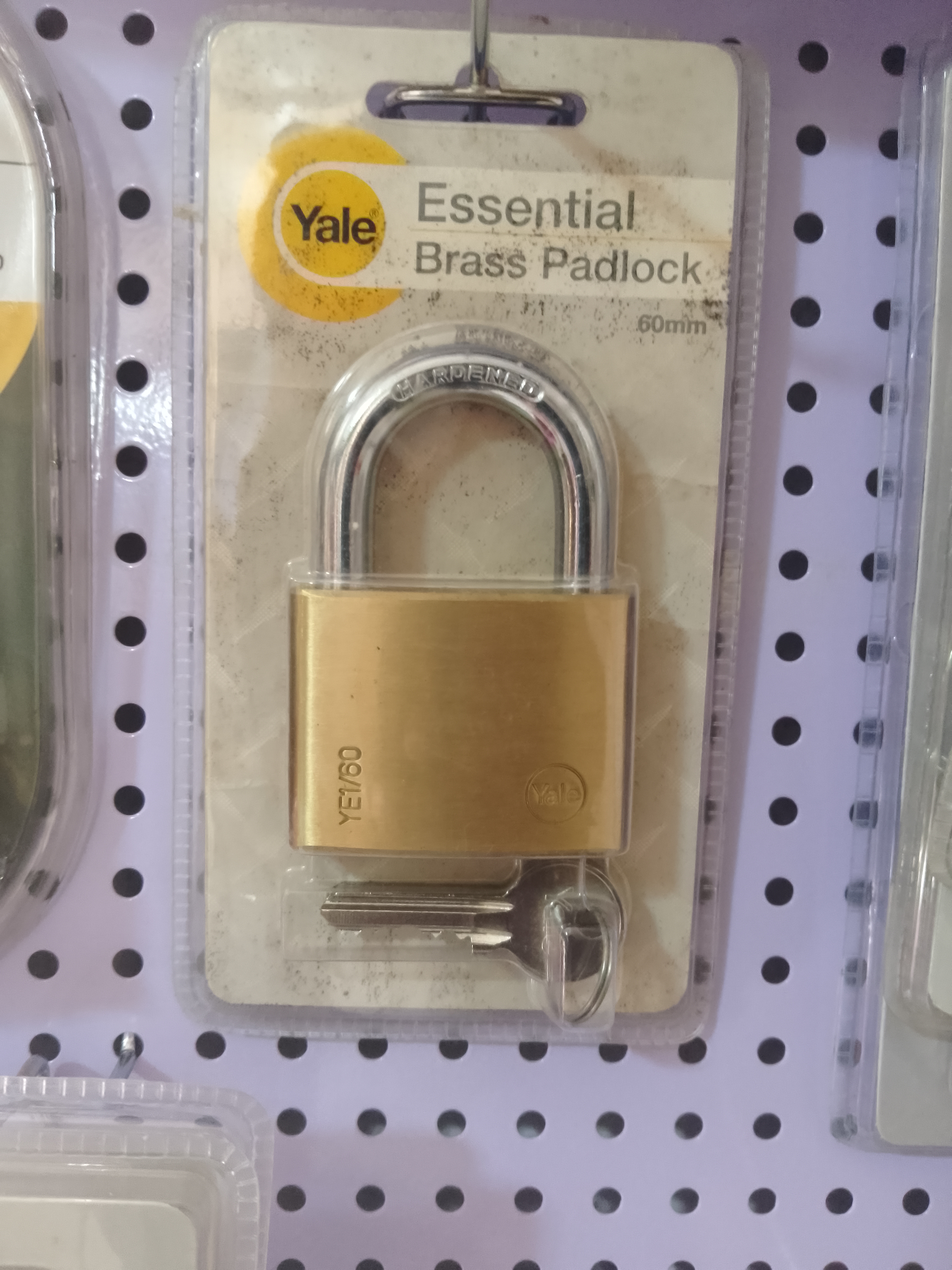 60mm Yale Essential Brass Padlock  YE1/60 Image