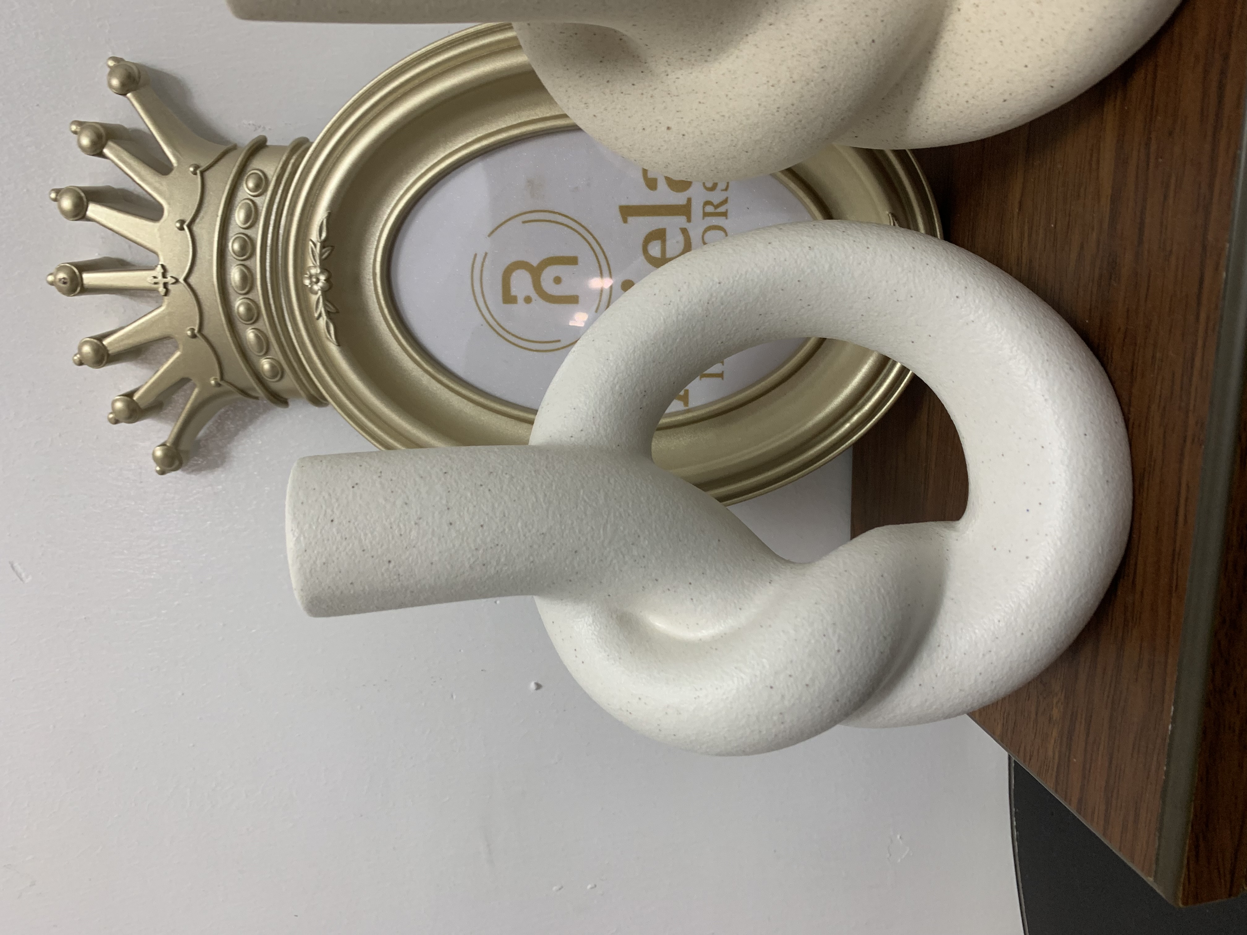 Knot Vase Image