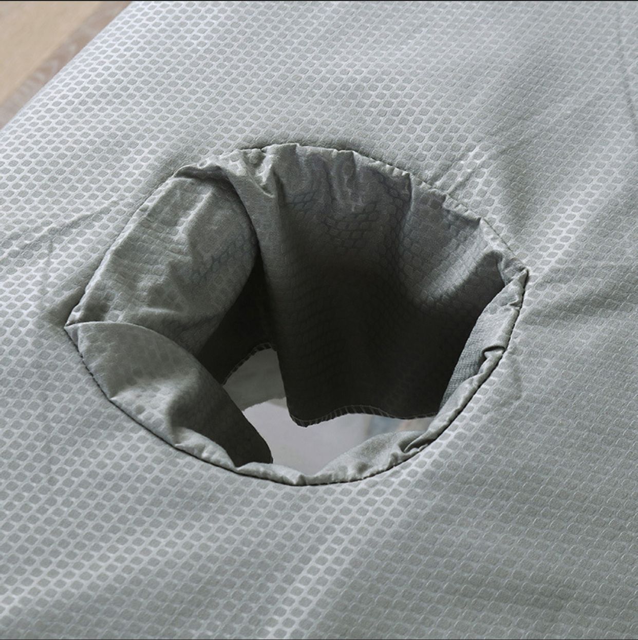 Luxury Waterproof Spa & Massage Bed Sheet second image