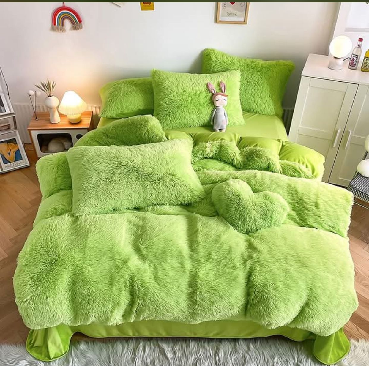 Faux fur Bedding Image