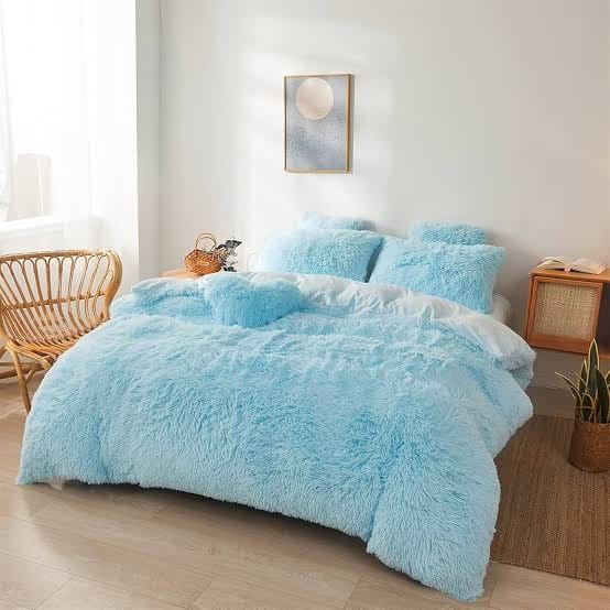 Faux fur Bedding Image